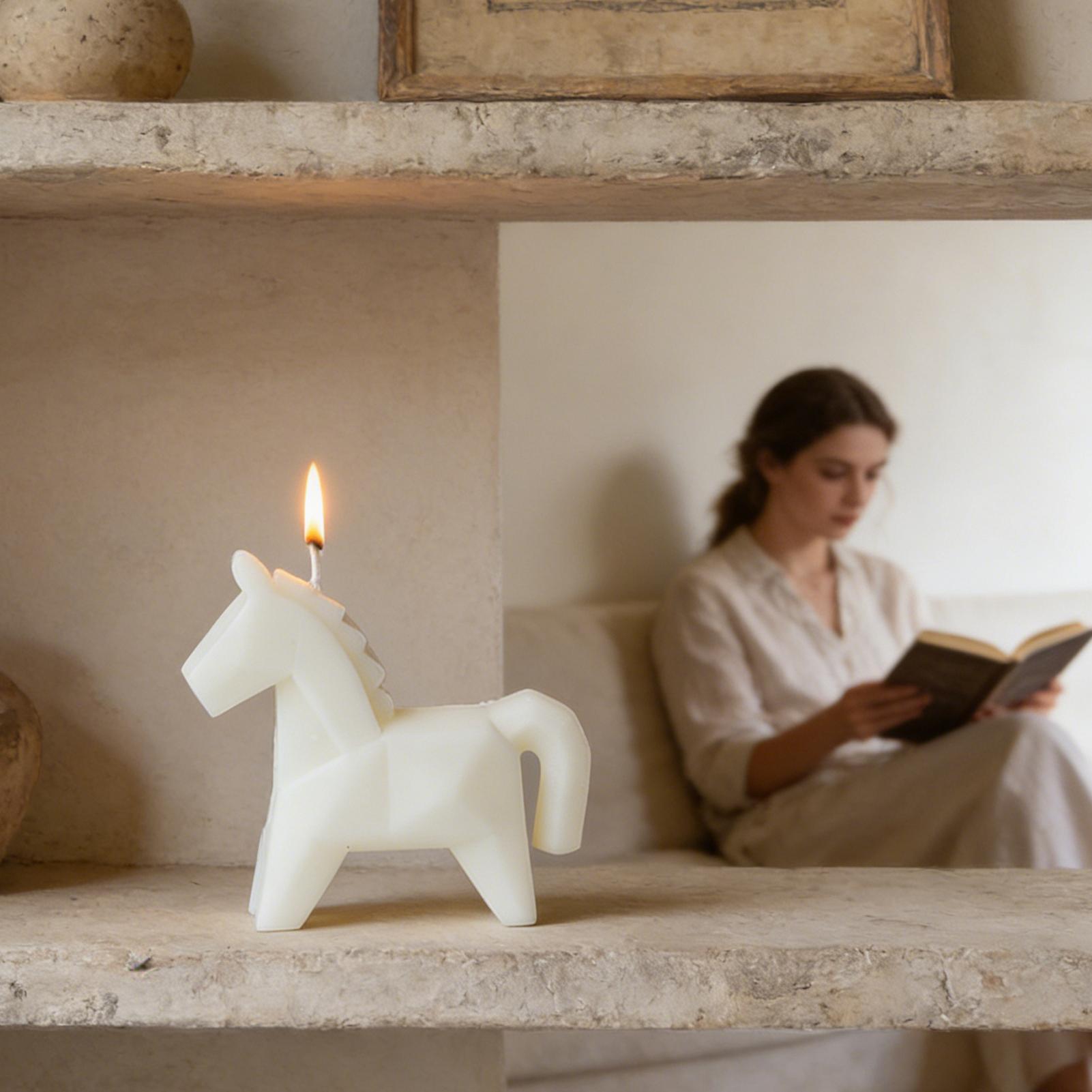 At Figürü Kokulu Mum Gelenekse - Beeswax Taper Candle incelemesi ve fiyatı